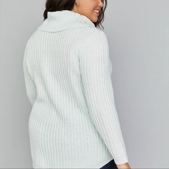 🆕NEW! Ribbed Cowl-Neck Sweater Size 22/24 - Picture 3 of 7